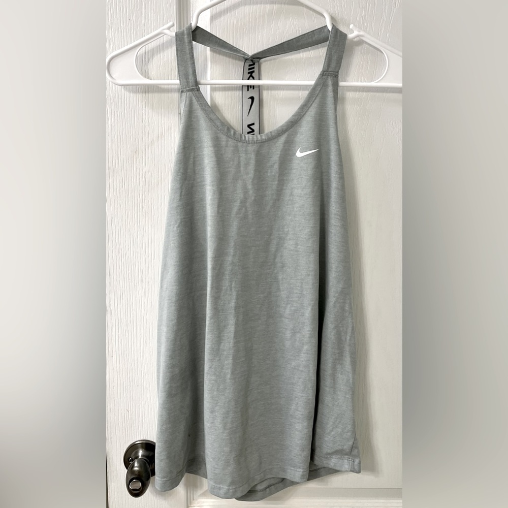 NIKE top